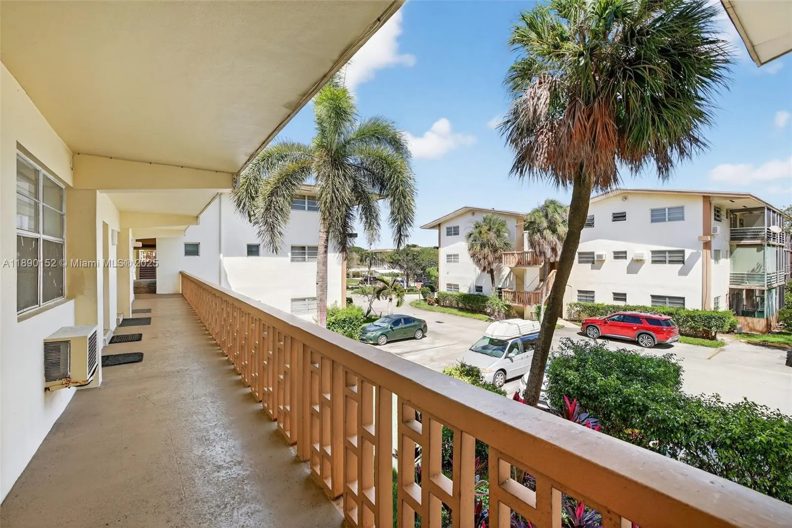 1355 NE 167th St, #214