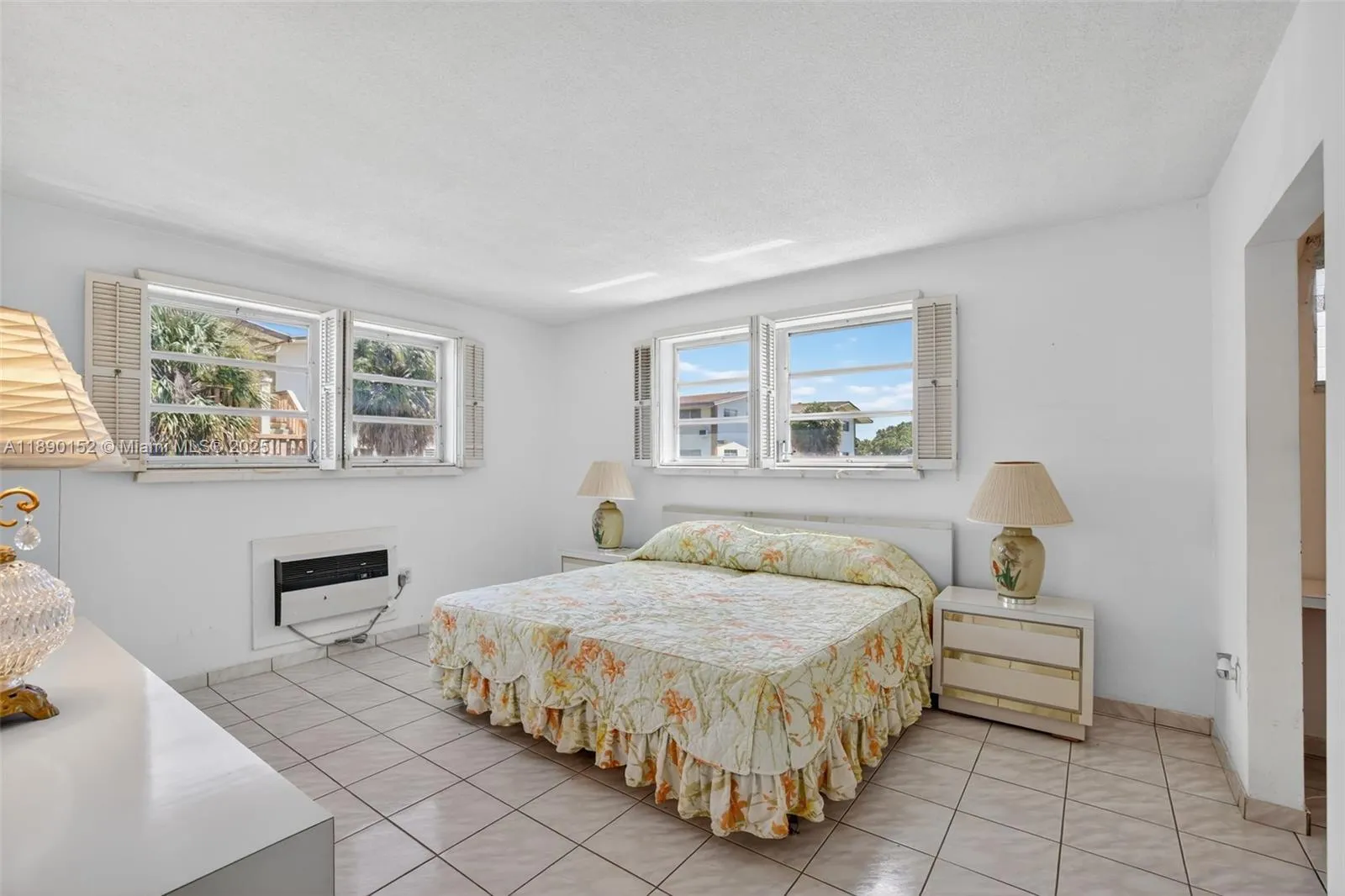 1355 NE 167th St, #214
