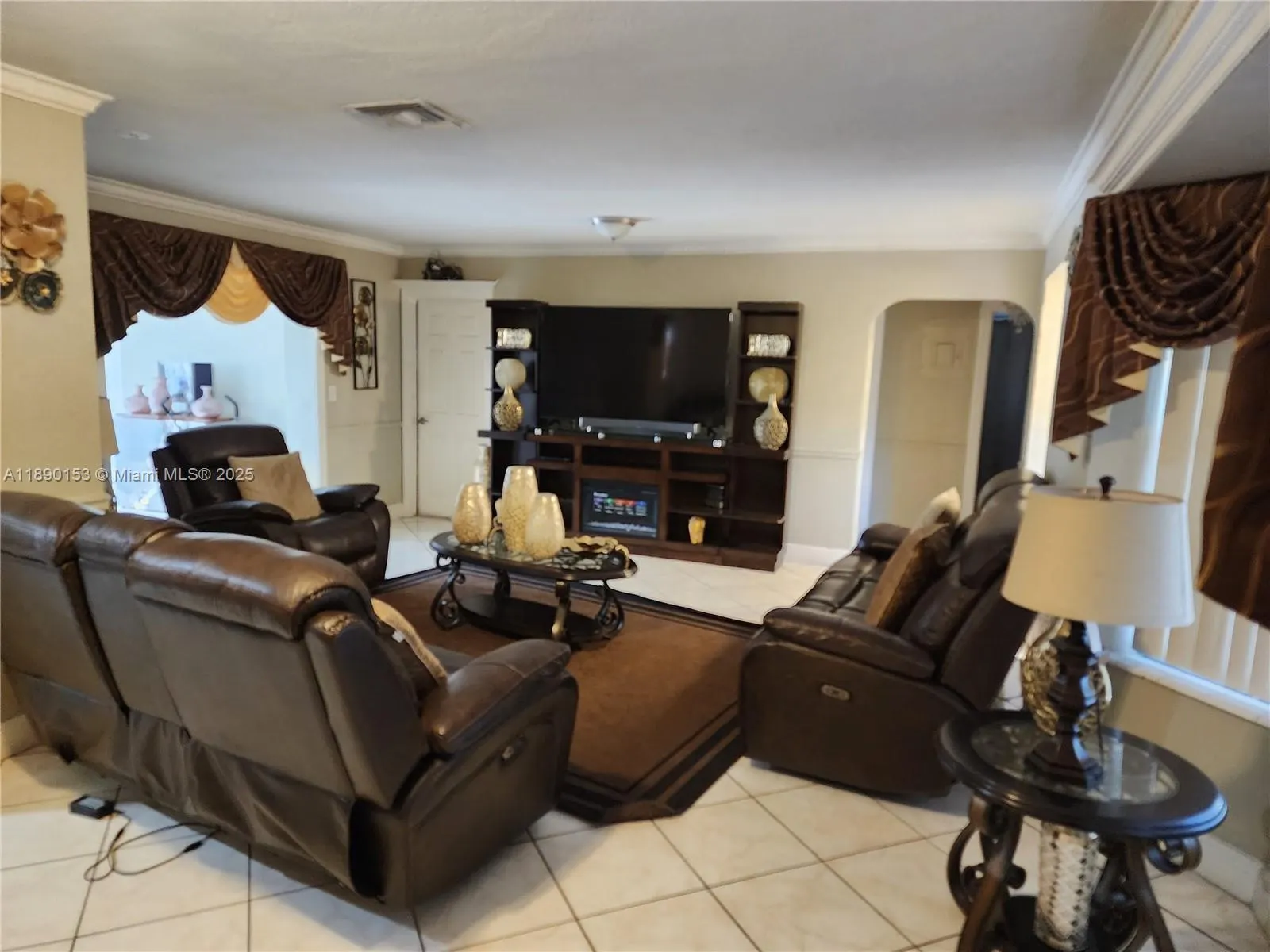 4361 NW 35th Ave