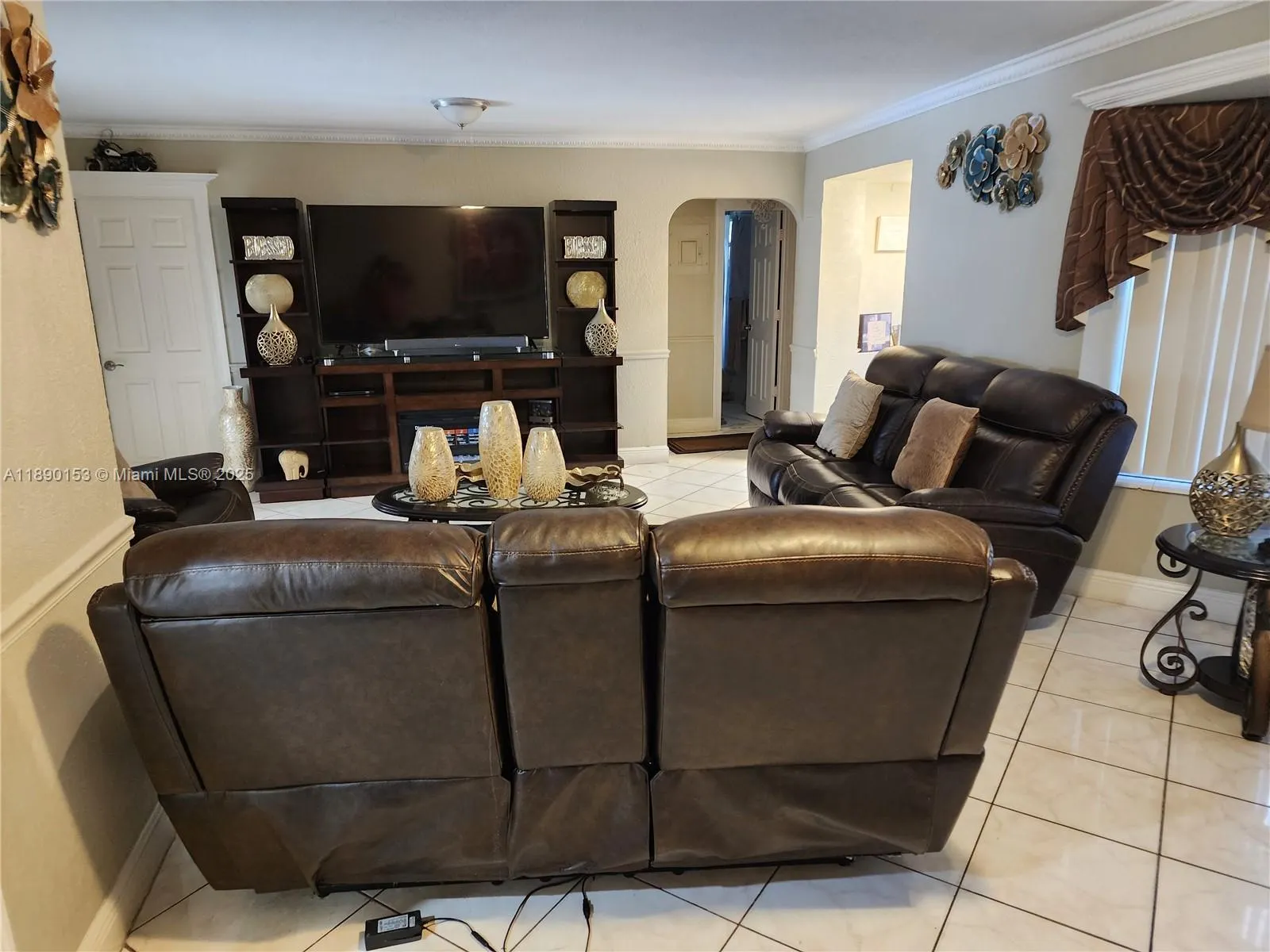 4361 NW 35th Ave