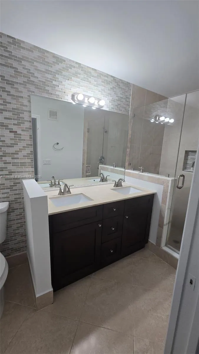 12121 SW 5th Ct, #12121
