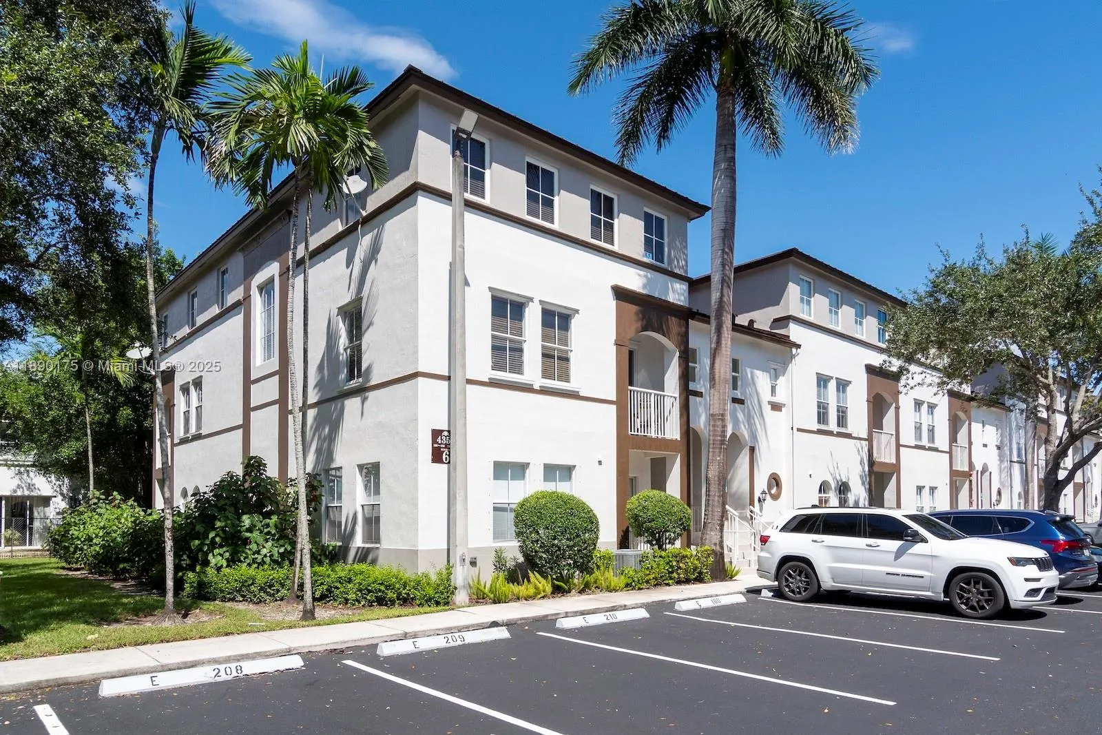 4351 SW 160th Ave, #200
