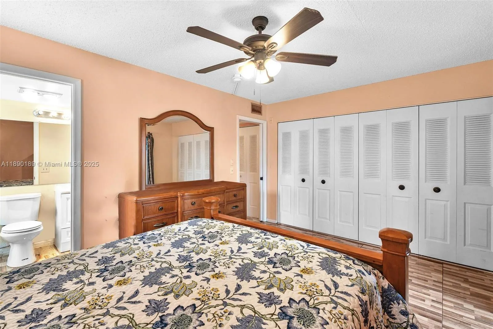 160 Markham H, #160