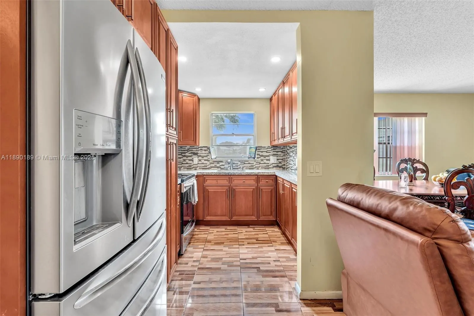 160 Markham H, #160