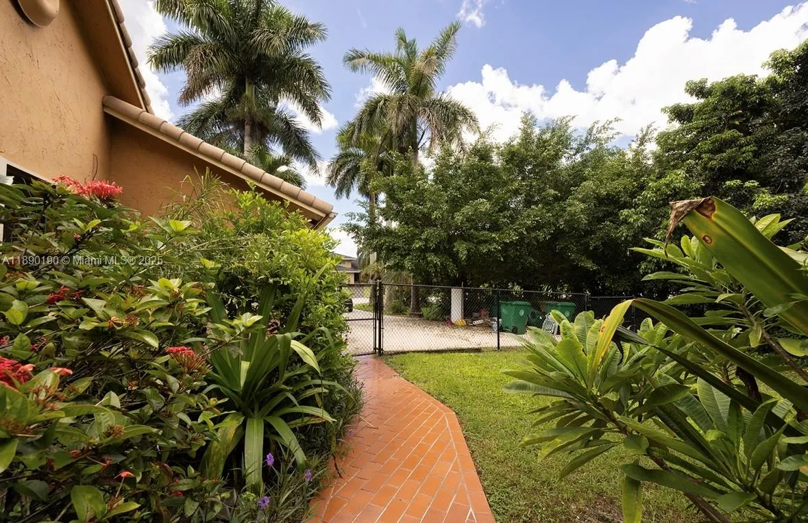 2180 SW 115th Ter