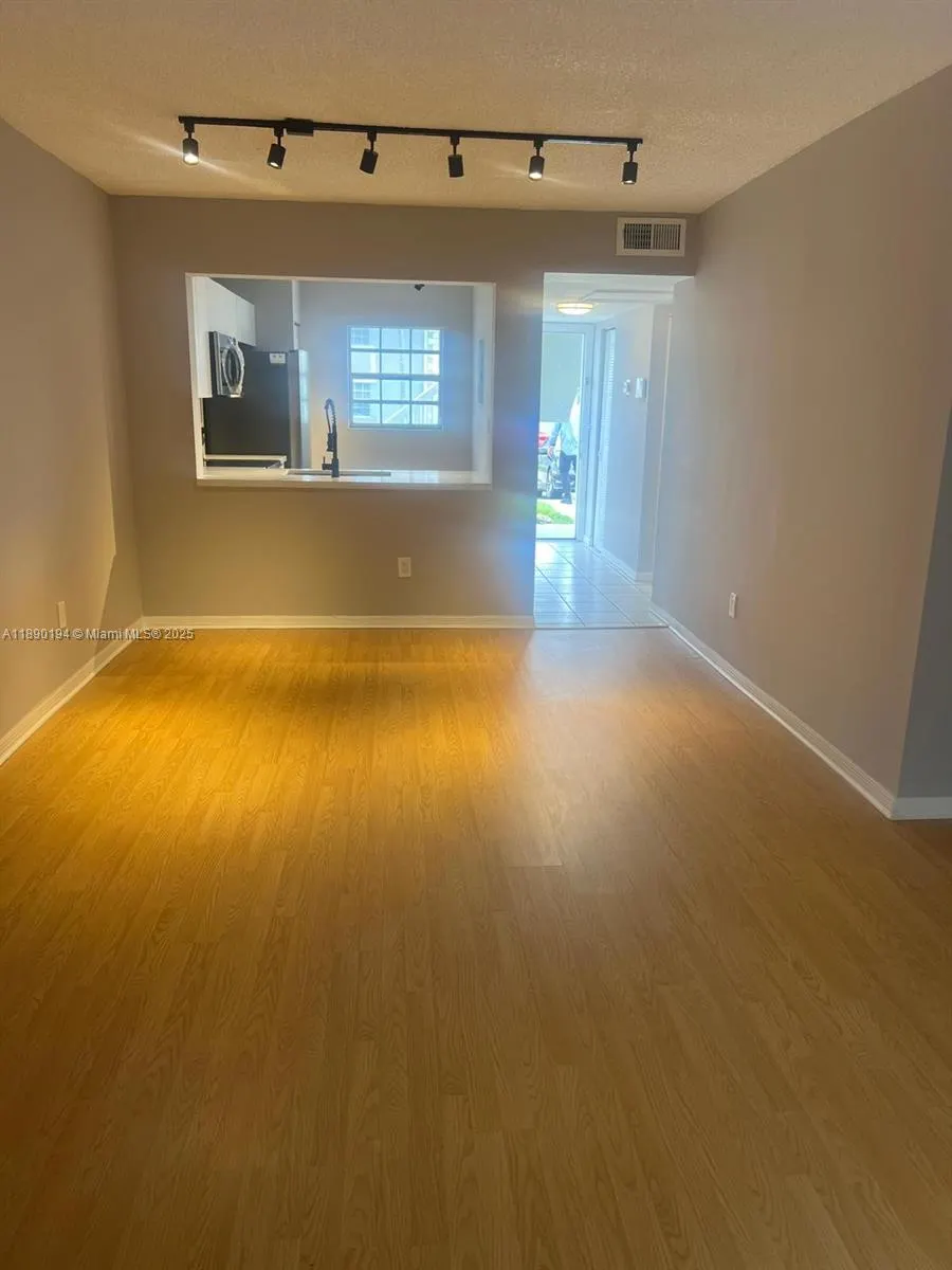 438 NE 210th Cir Ter, #102-4B