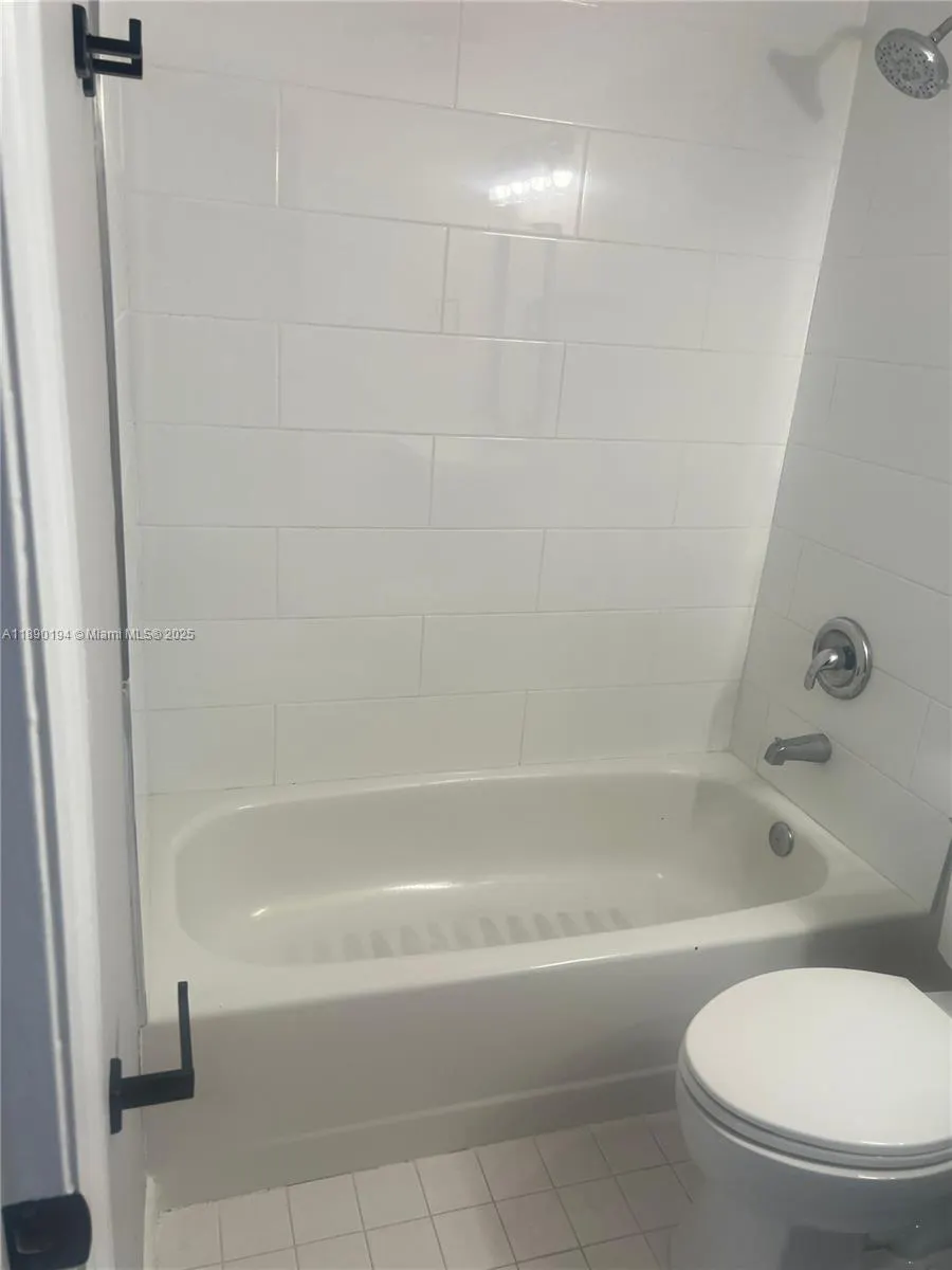 438 NE 210th Cir Ter, #102-4B