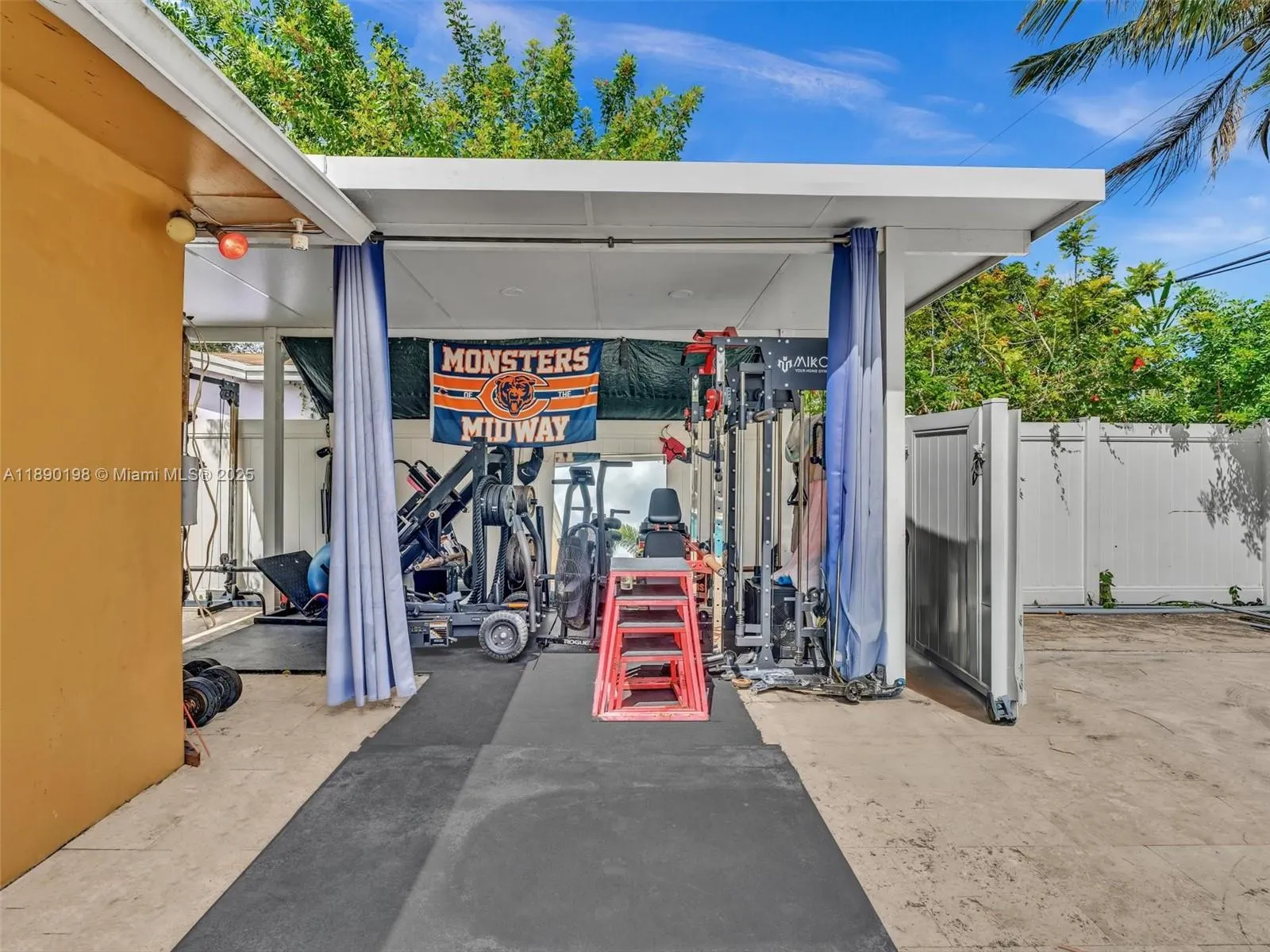 3380 NW 46th Ave