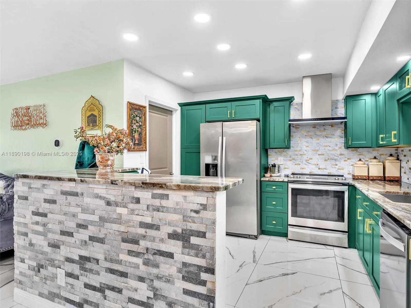 3380 NW 46th Ave