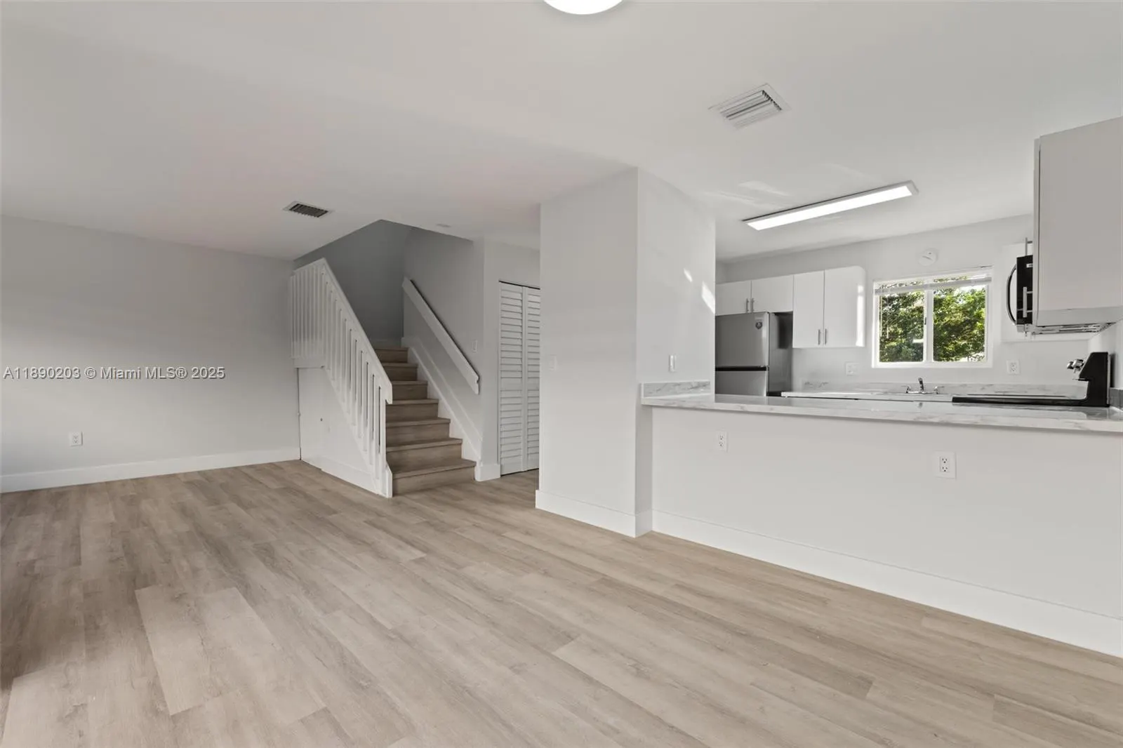 6255 Kendale Lakes Cir, #D-230