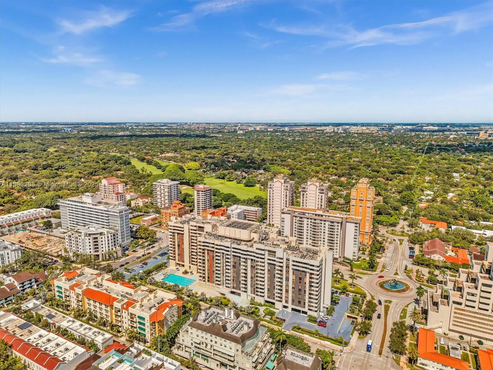 600 Biltmore Way, #406