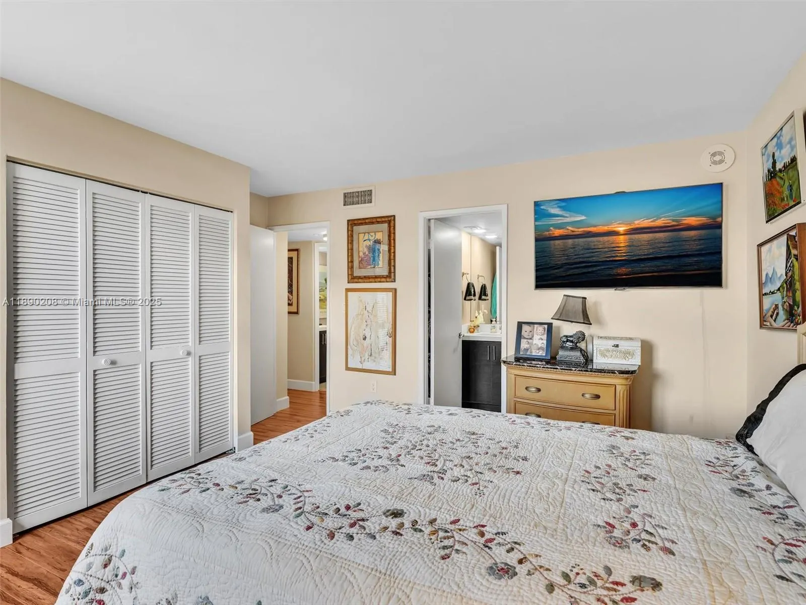 600 Biltmore Way, #406