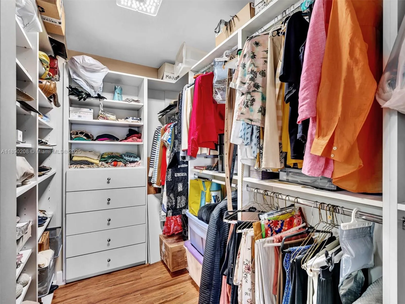 600 Biltmore Way, #406