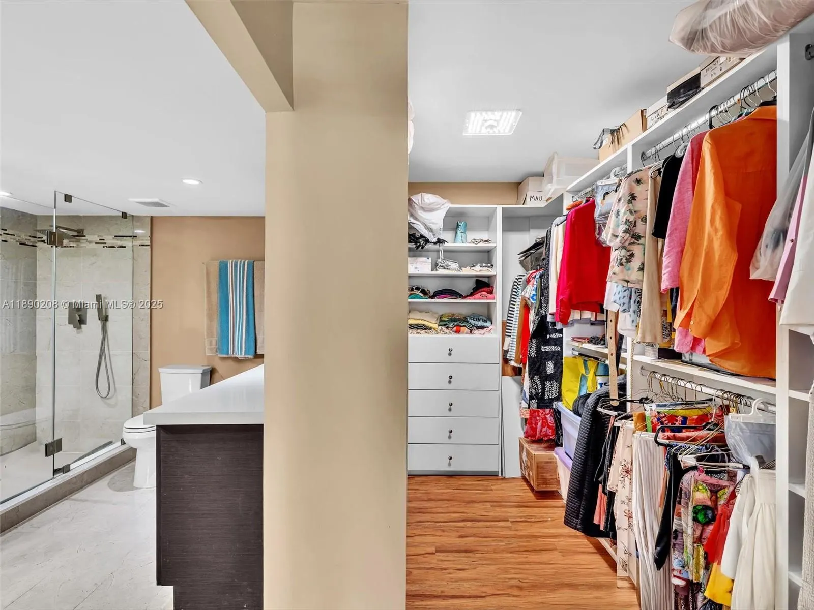 600 Biltmore Way, #406