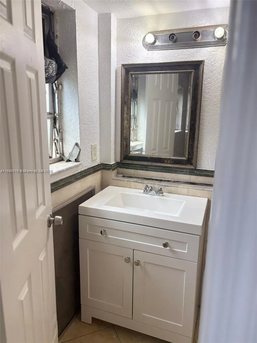 2750 Pierce St, #3