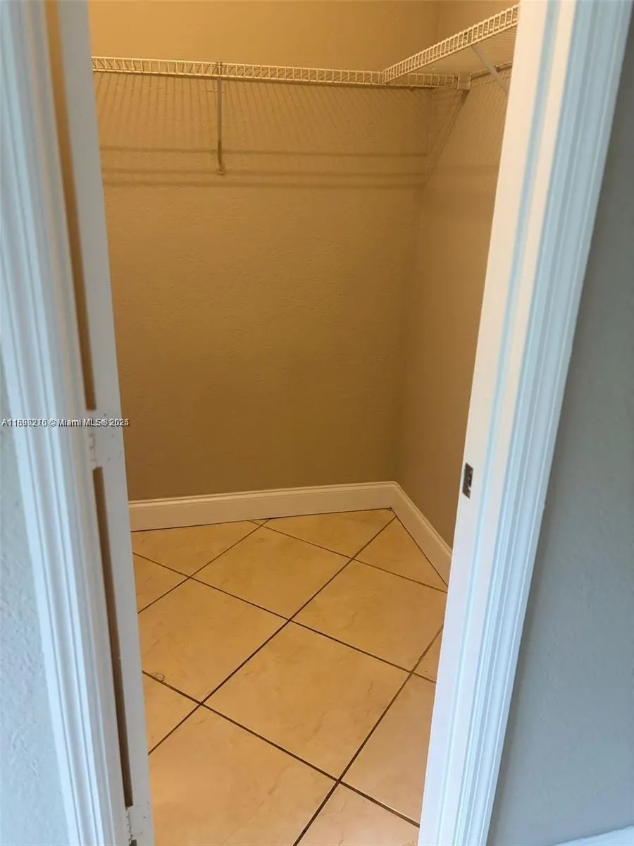 2750 Pierce St, #3