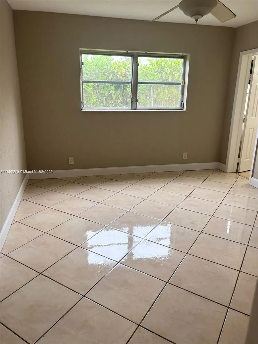 2750 Pierce St, #3