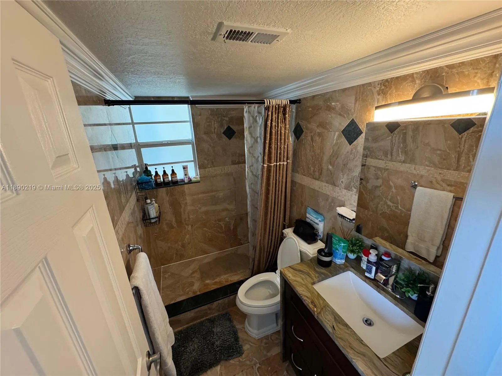 1811 Jefferson St, #409