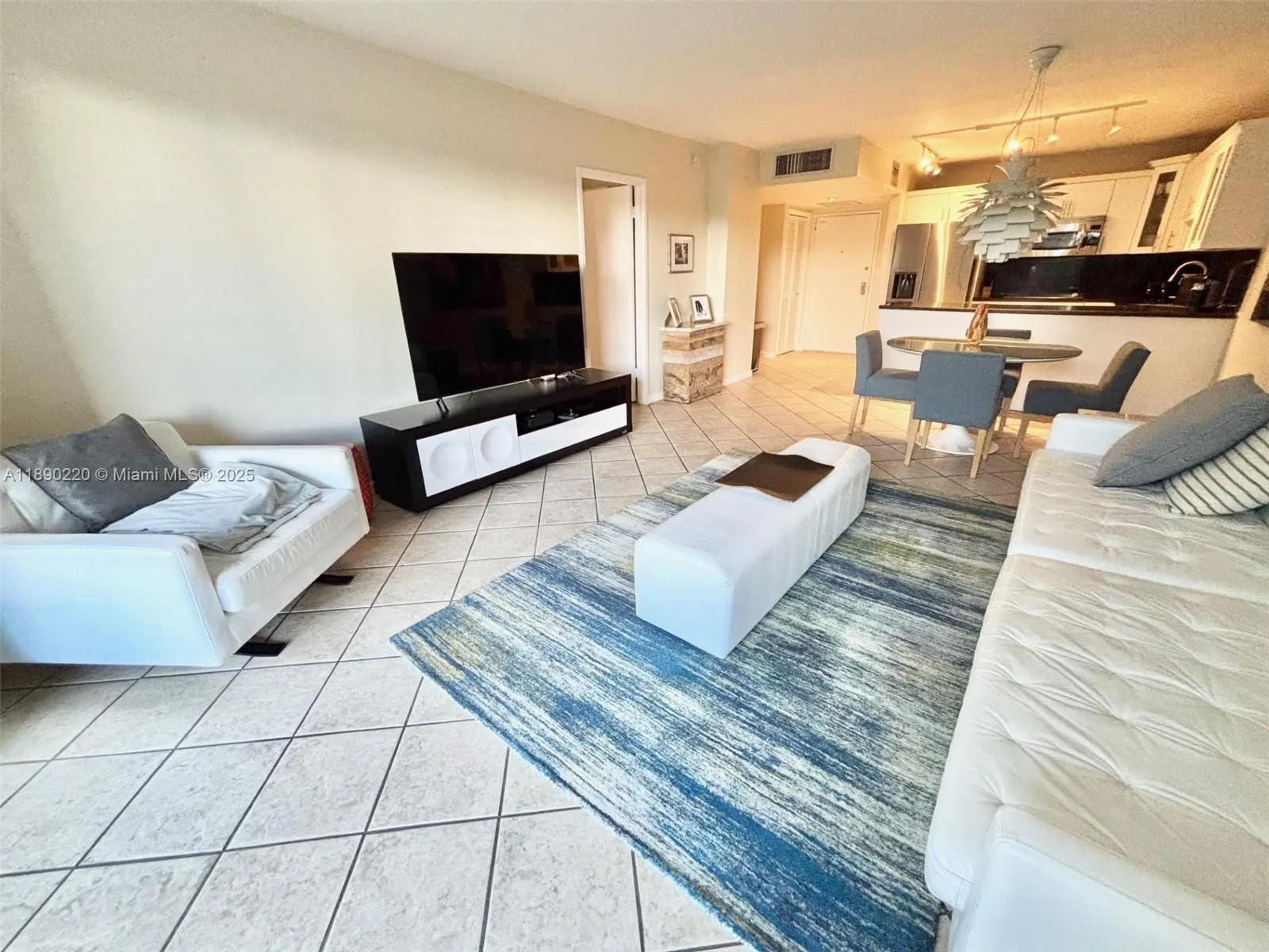 500 Three Islands Blvd, #102