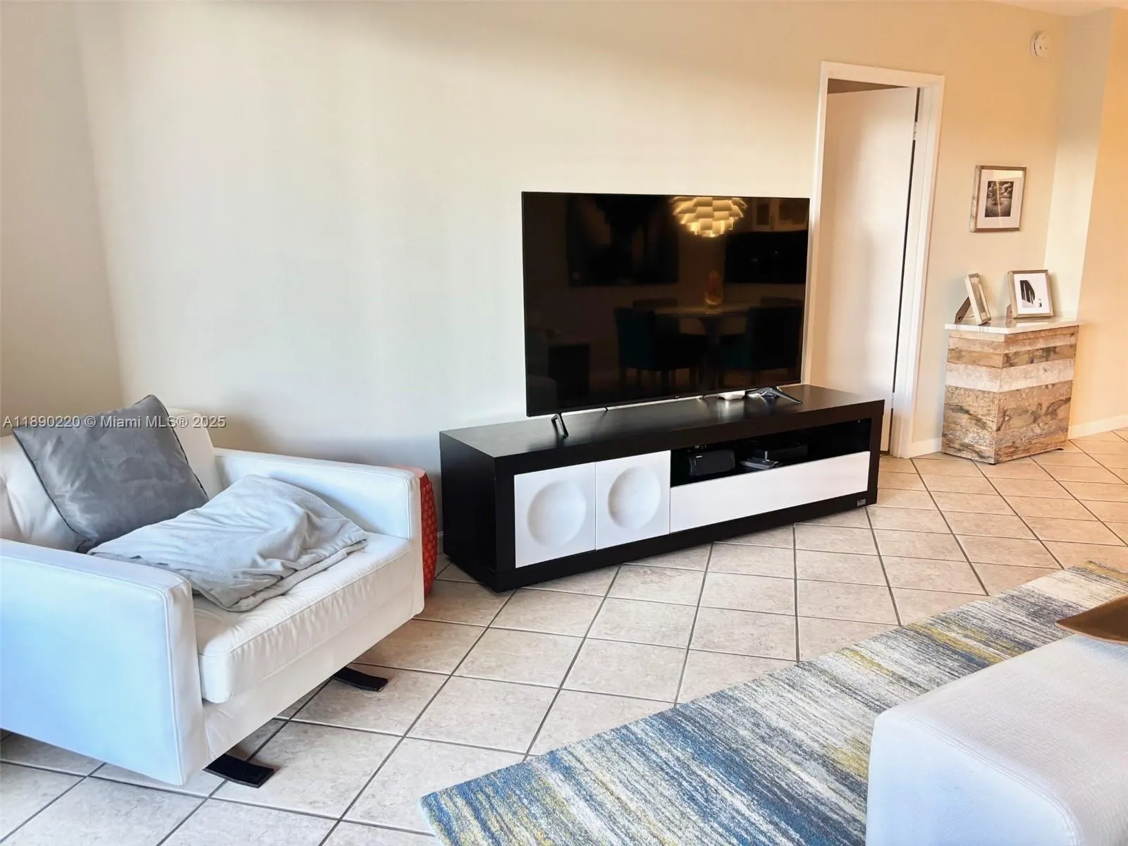 500 Three Islands Blvd, #102