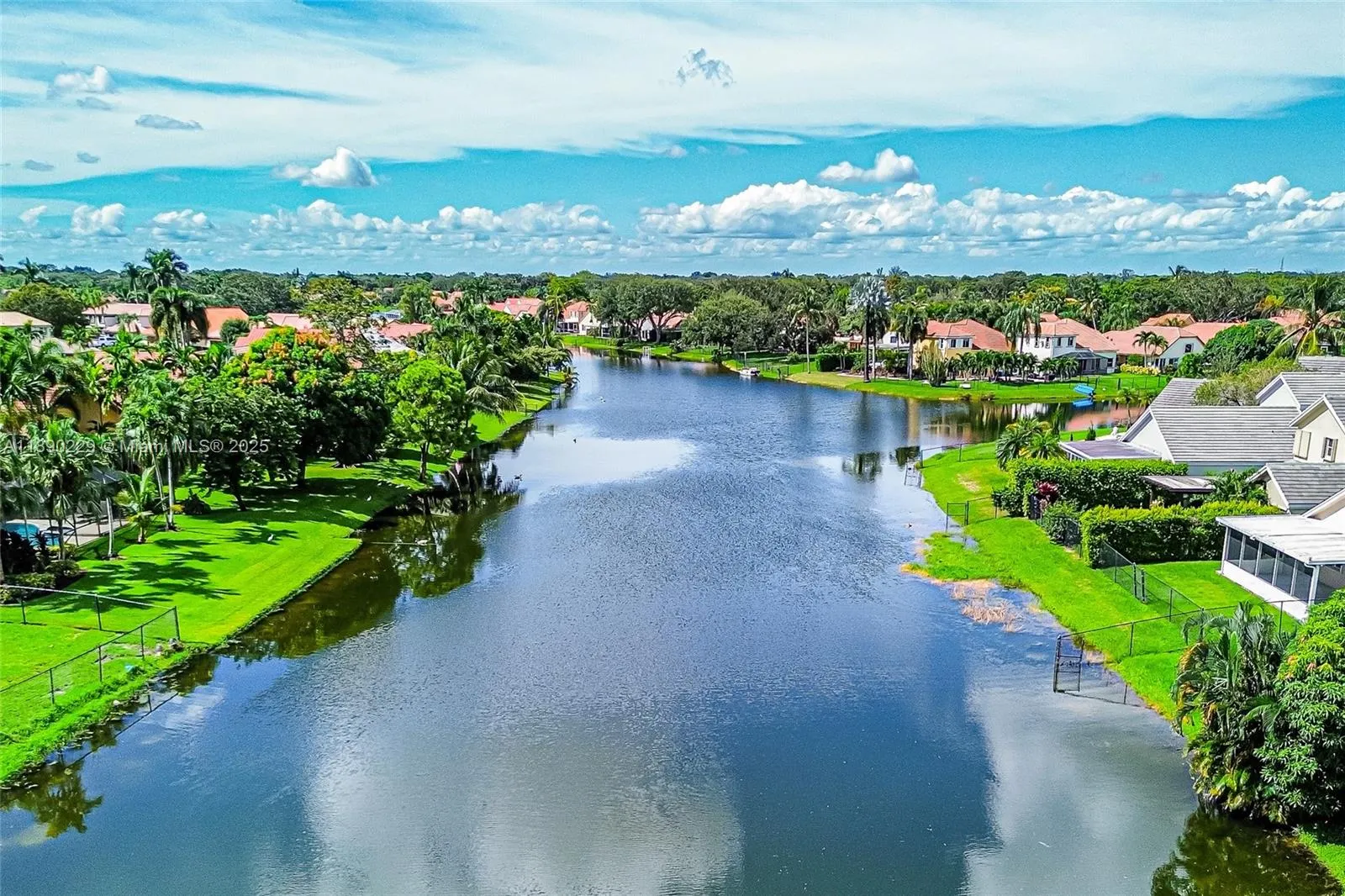 2913 Myrtle Oak Cir