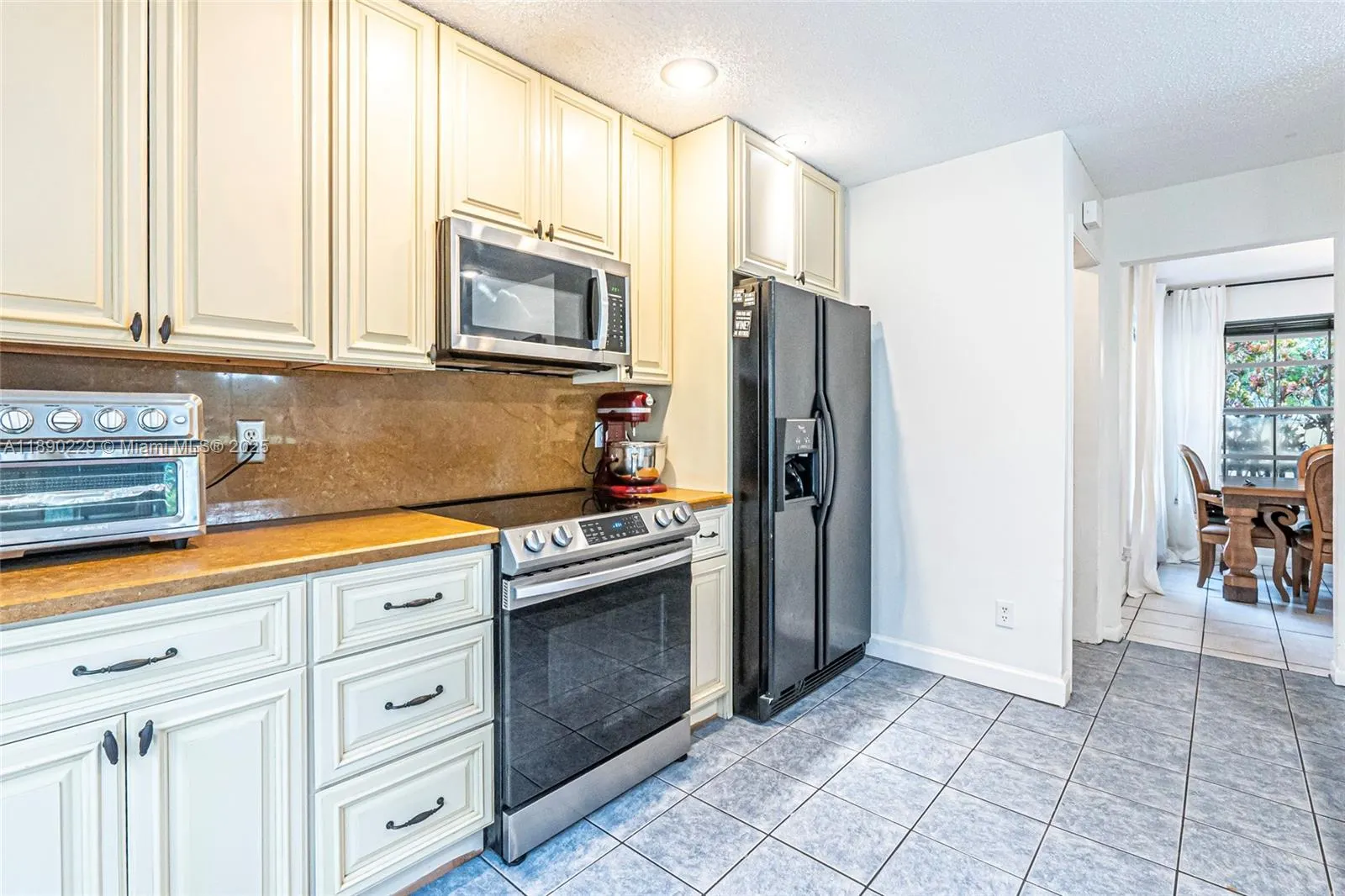 2913 Myrtle Oak Cir