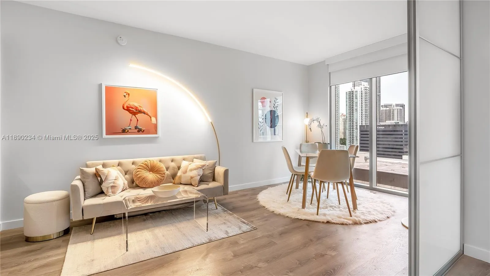31 SE 6th St, #2203