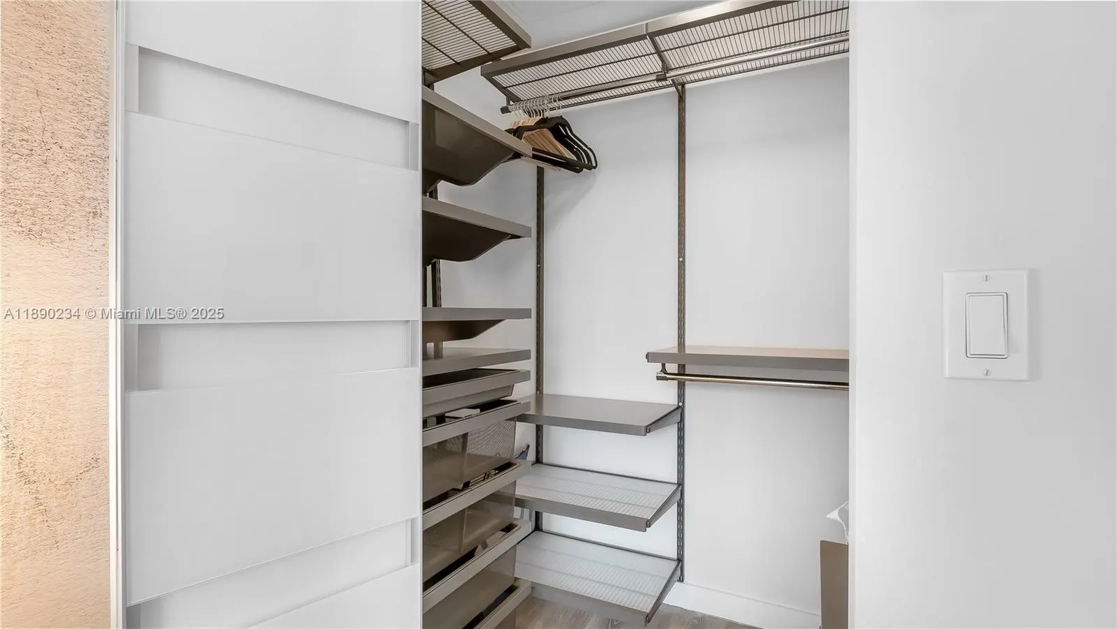 31 SE 6th St, #2203