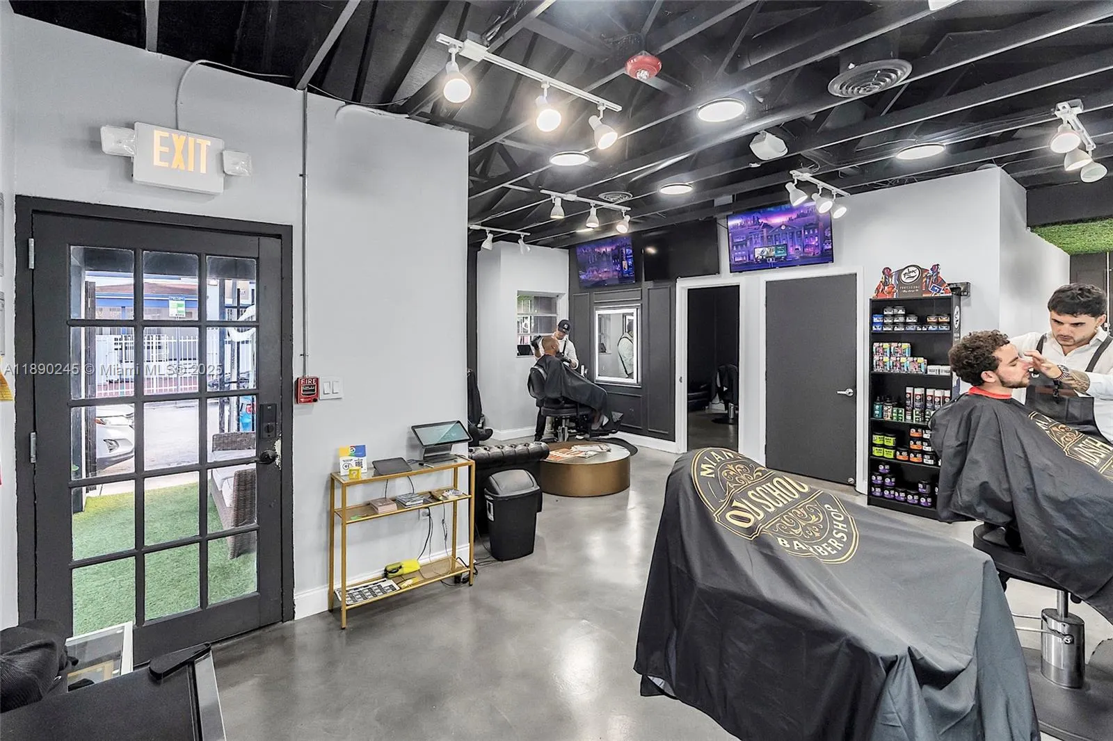 2700 Biscayne Blvd