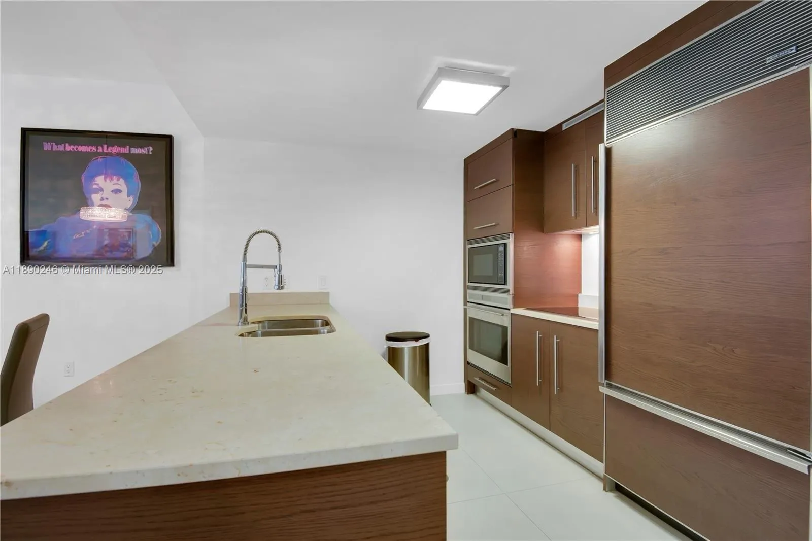 475 Brickell Ave, #4711