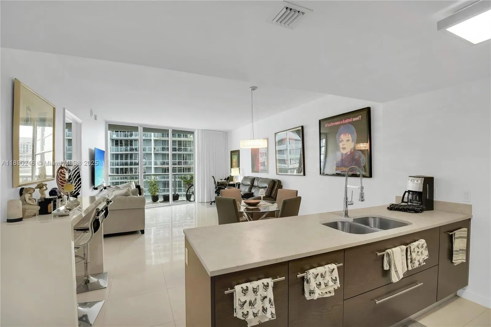 475 Brickell Ave, #4711