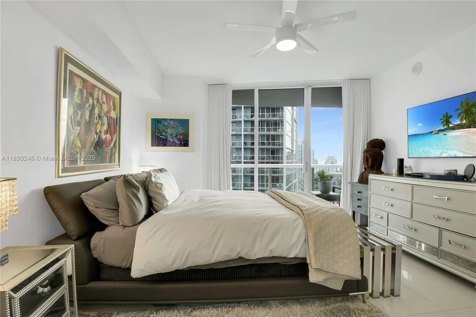 475 Brickell Ave, #4711