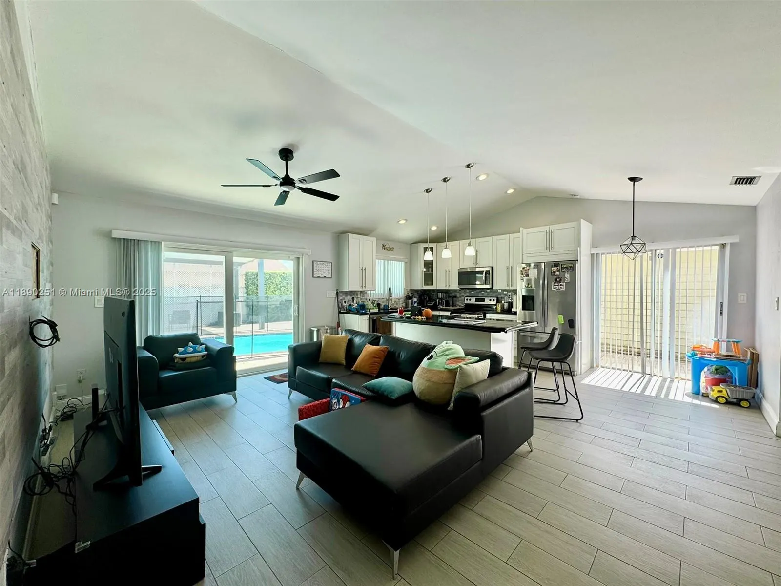 14145 SW 100th Ter