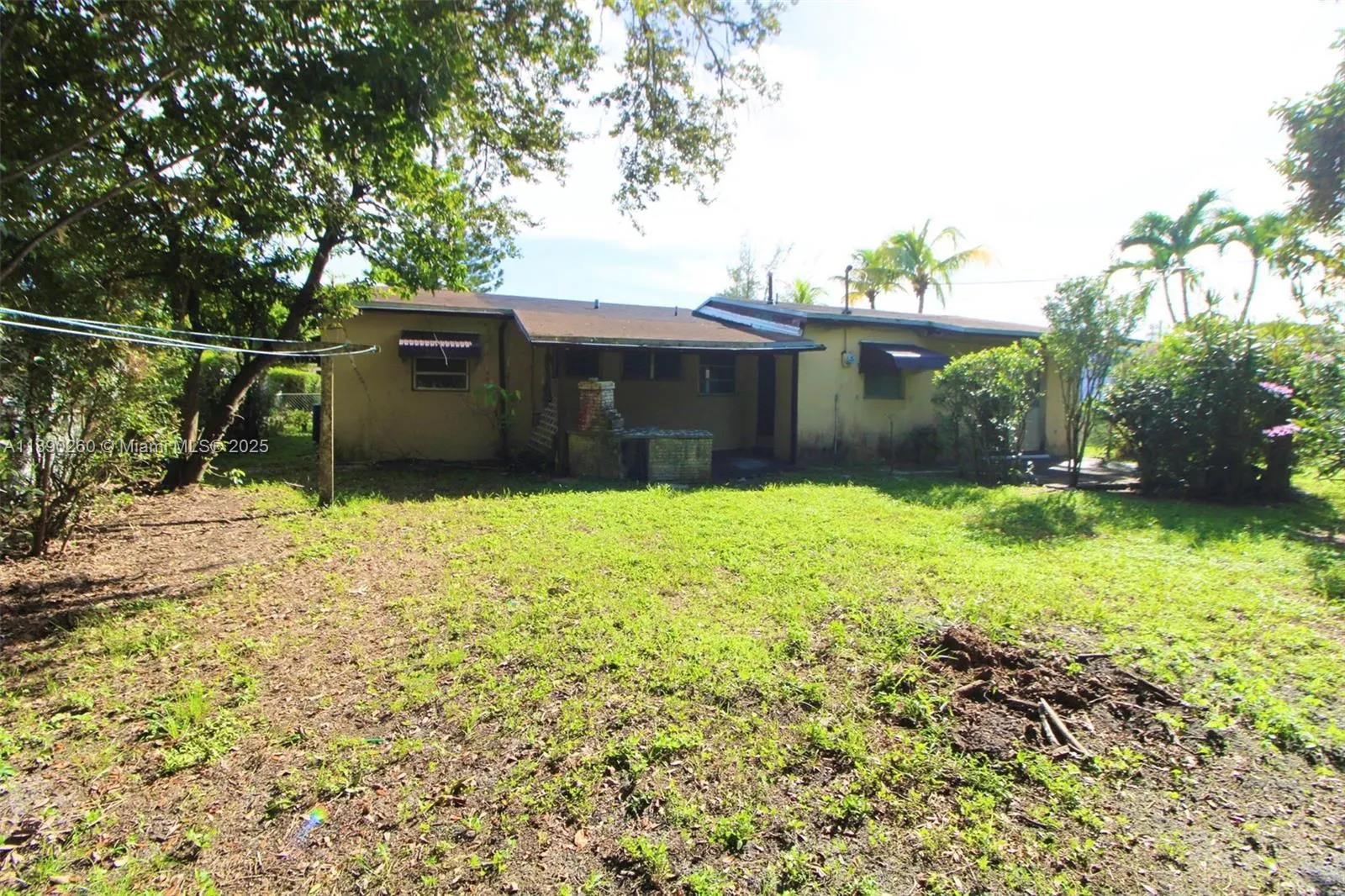 1265 NW 187th St