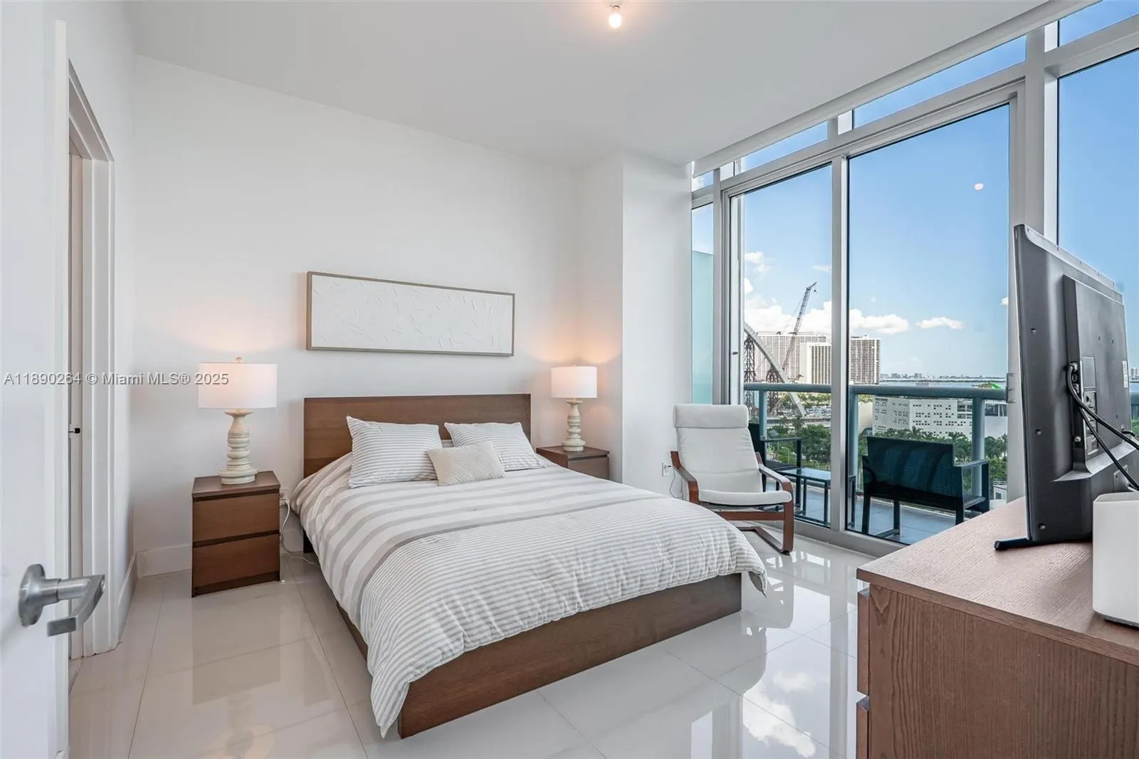 888 Biscayne Blvd, #1210
