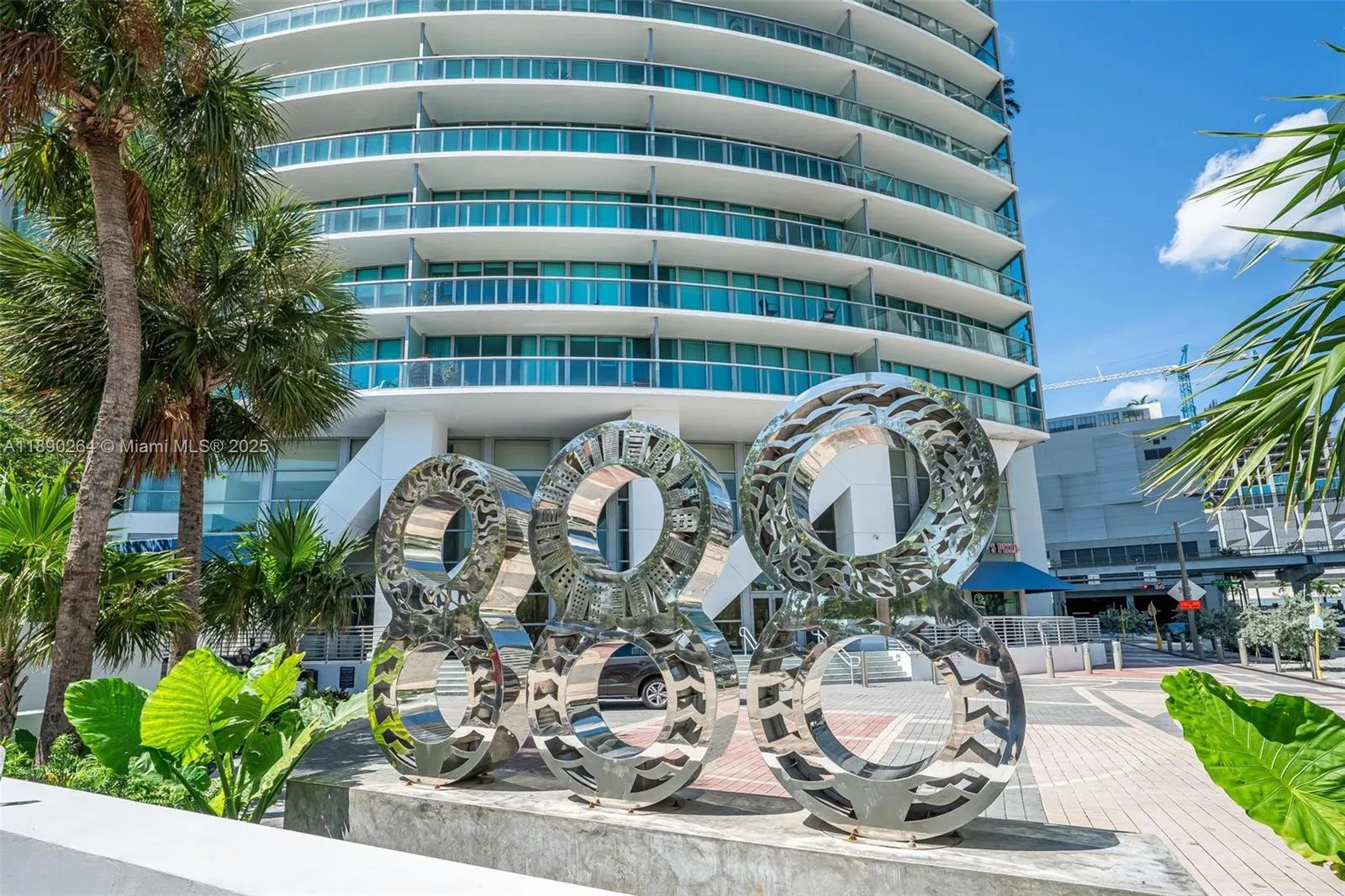 888 Biscayne Blvd, #1210