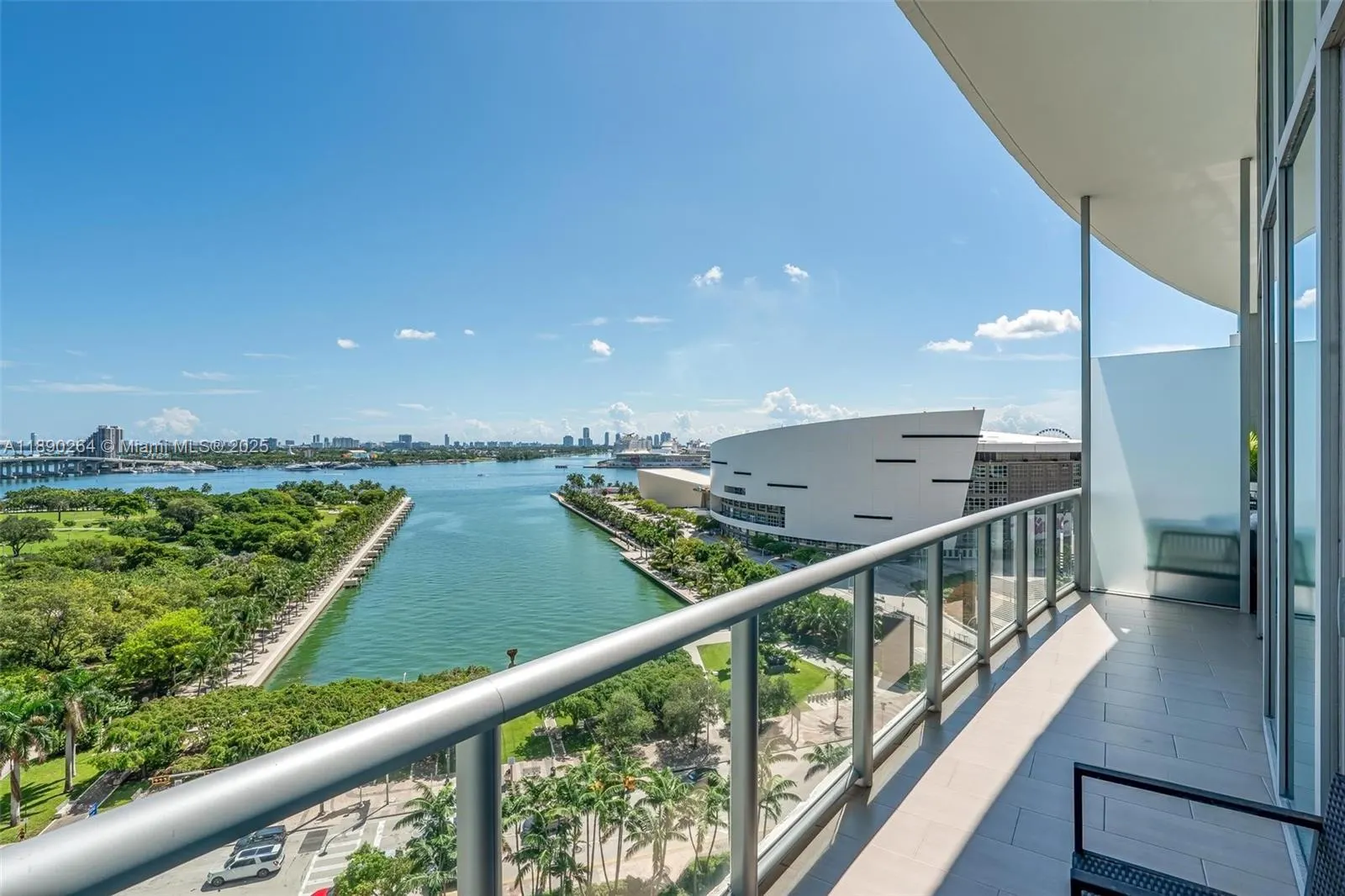 888 Biscayne Blvd, #1210