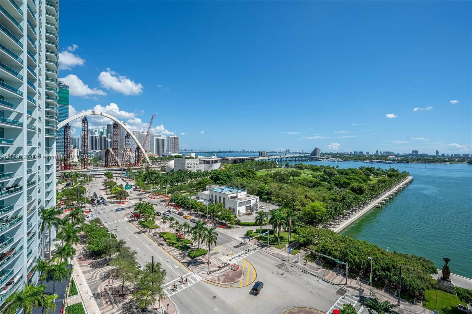 888 Biscayne Blvd, #1210