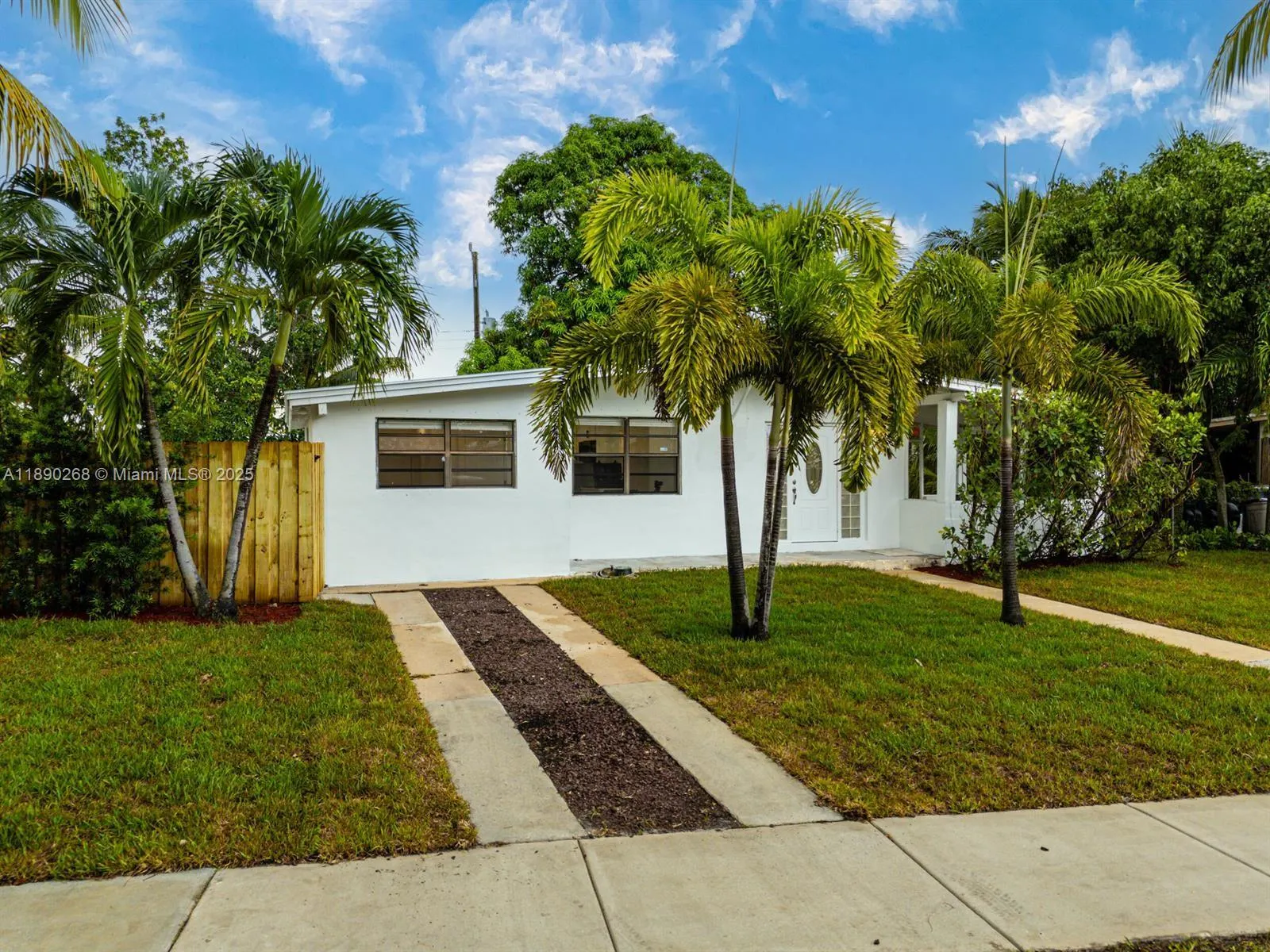 1251 NE 41st Dr