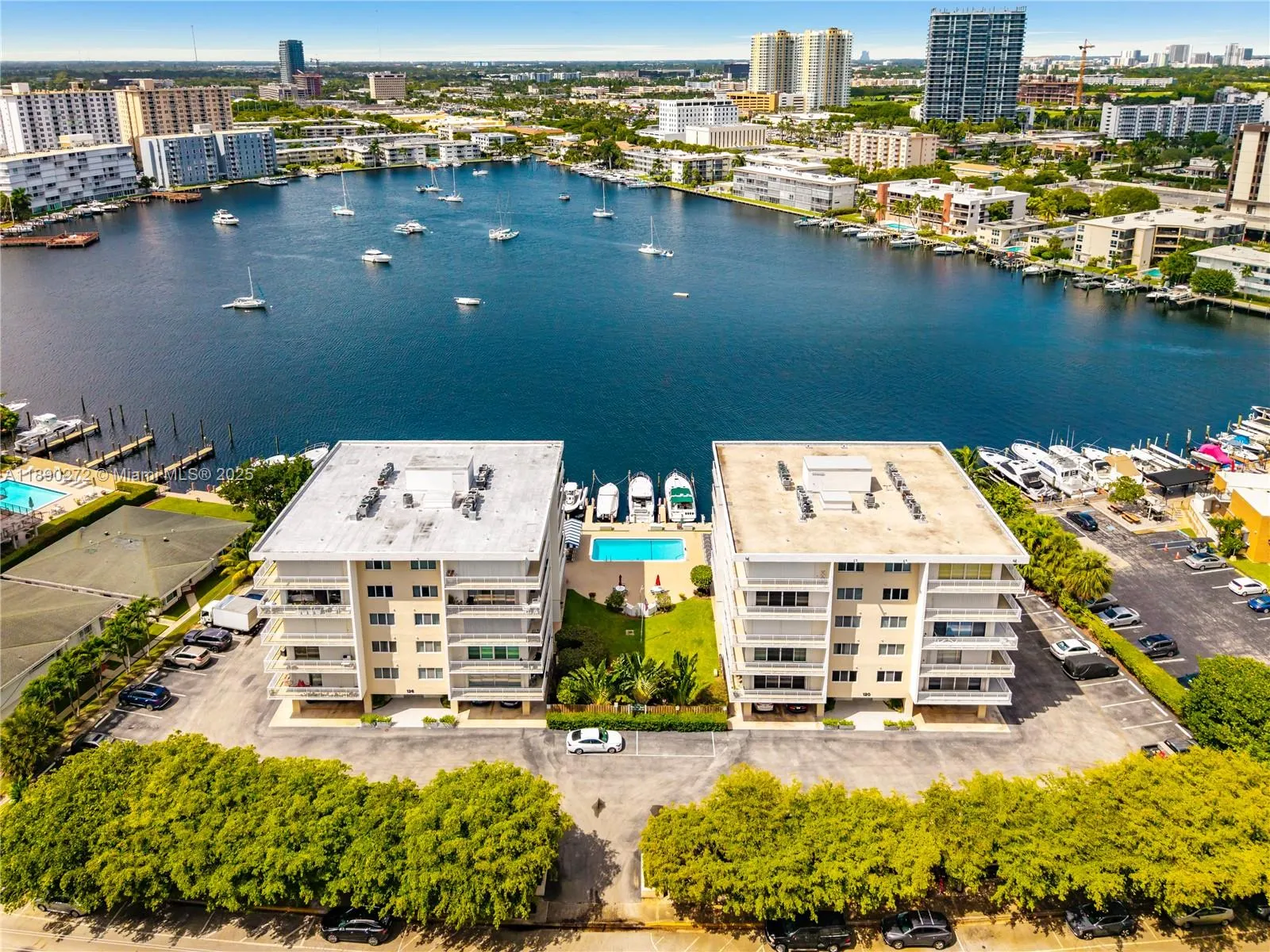 120 Golden Isles Dr, #31B