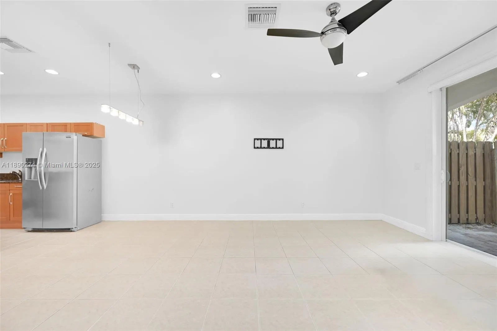 742 NE 7th Ave, #742