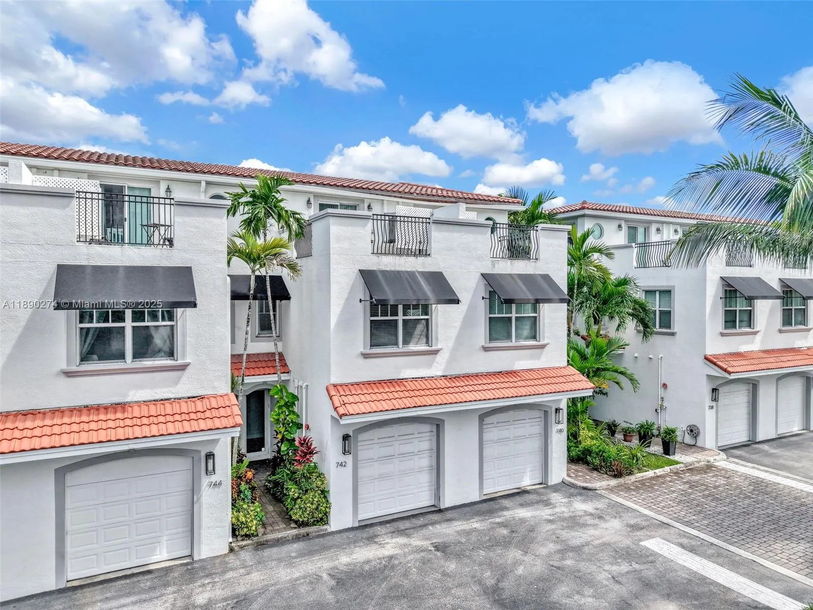 742 NE 7th Ave, #742