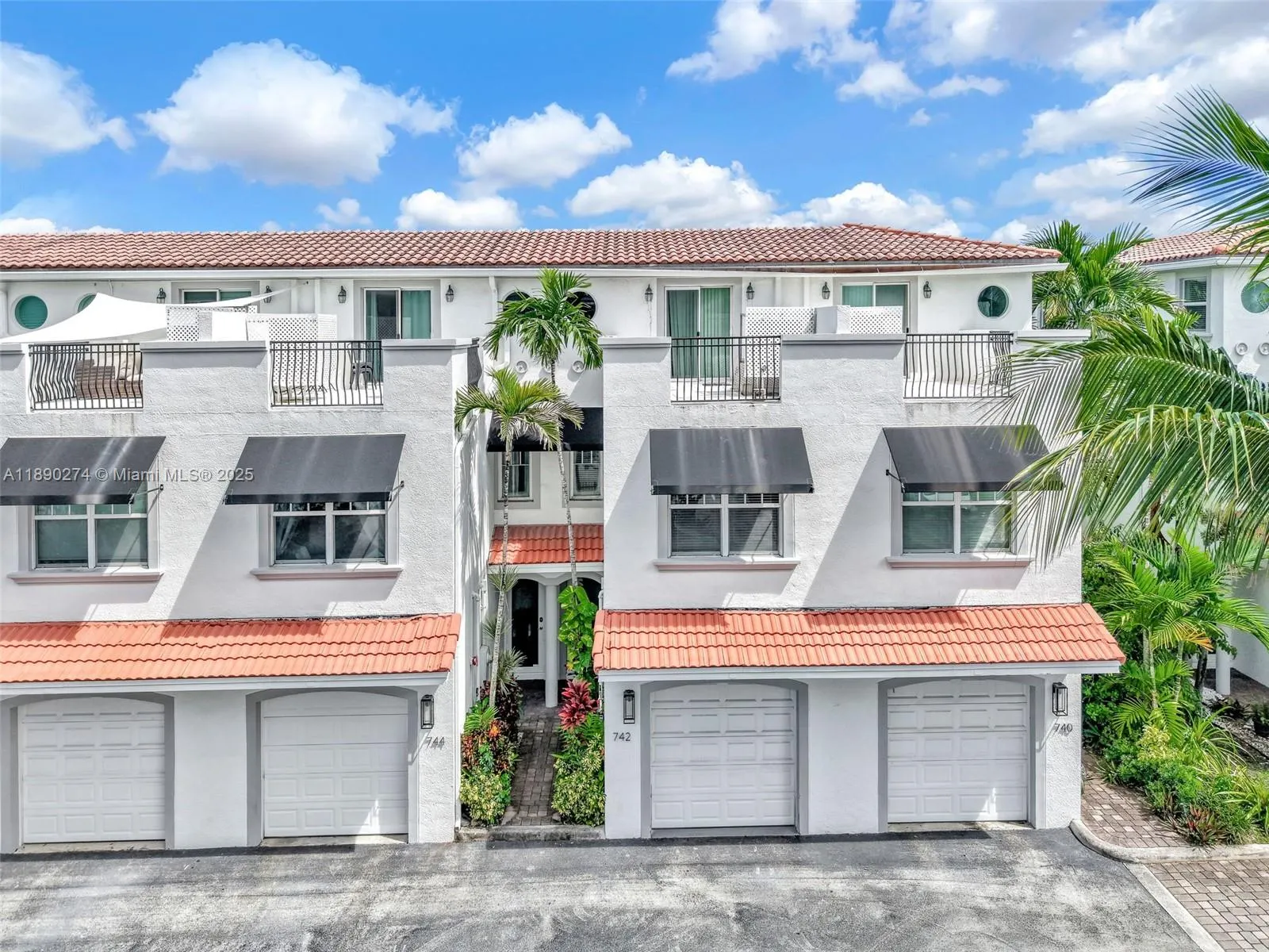 742 NE 7th Ave, #742