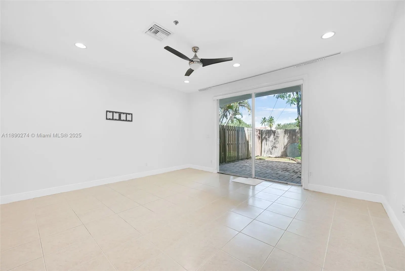 742 NE 7th Ave, #742
