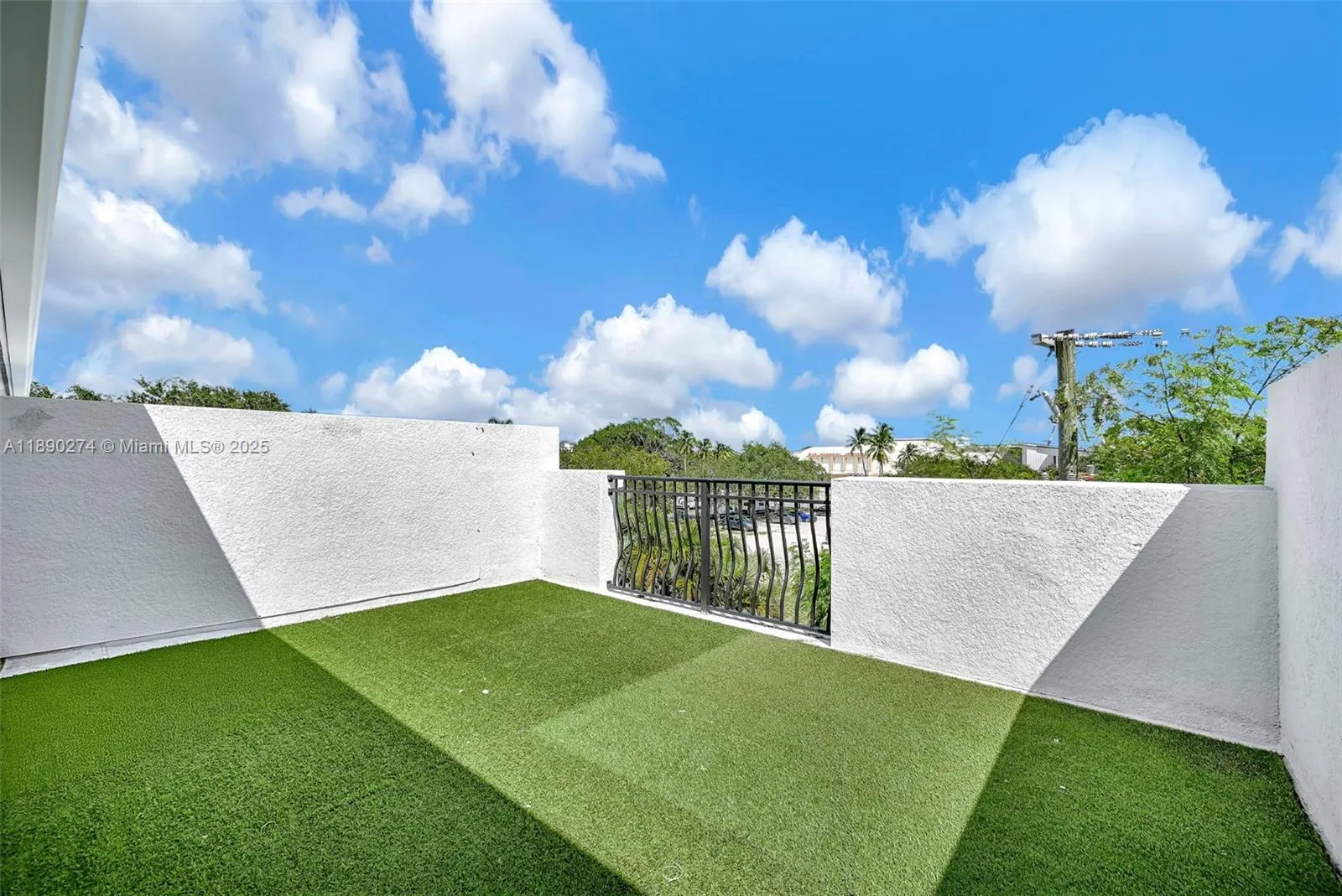 742 NE 7th Ave, #742