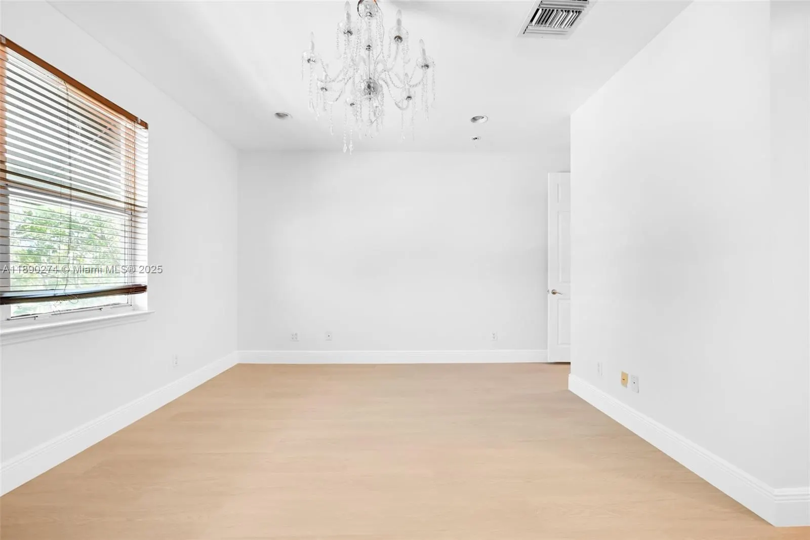 742 NE 7th Ave, #742