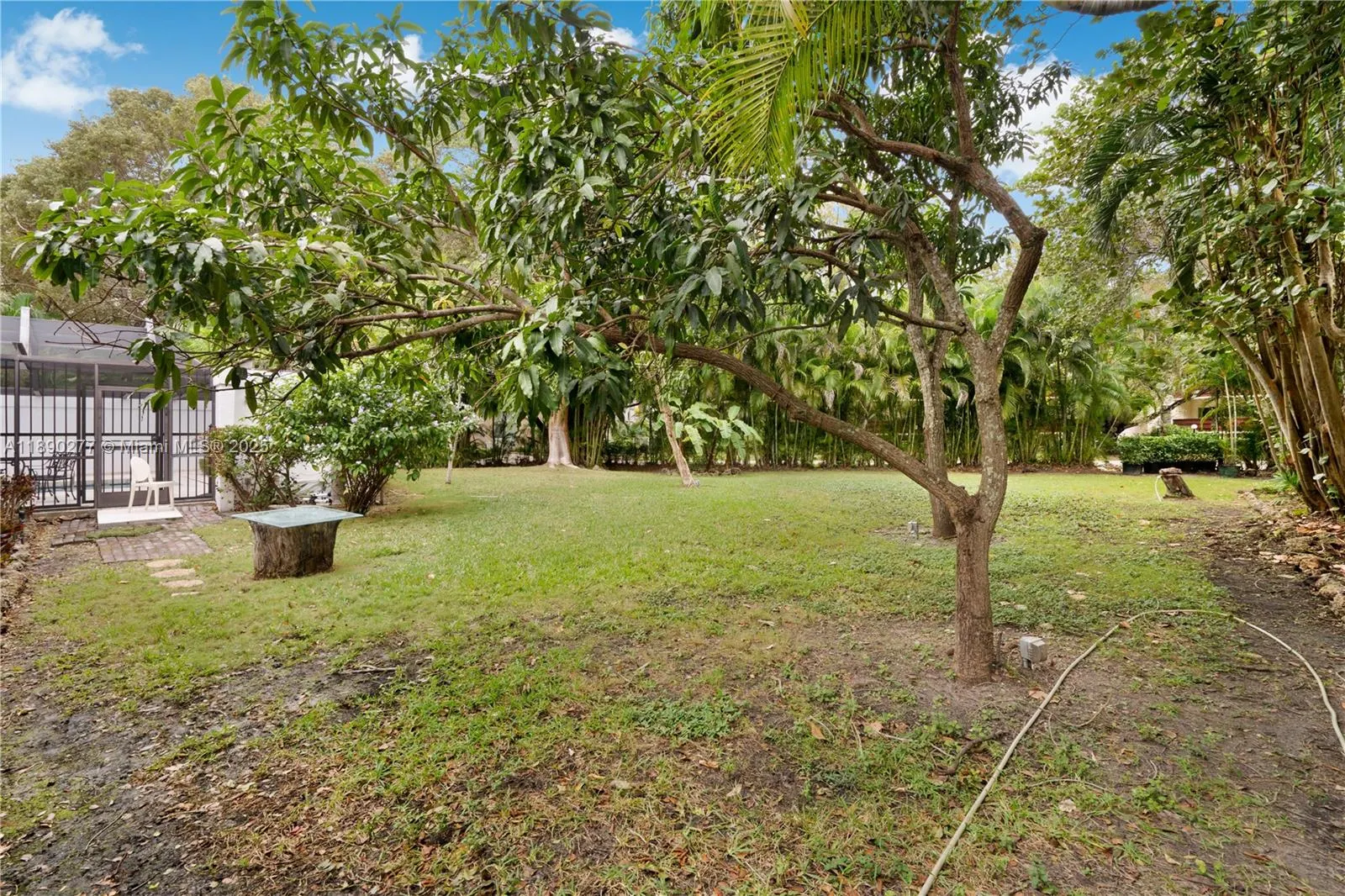1211 Hardee Rd
