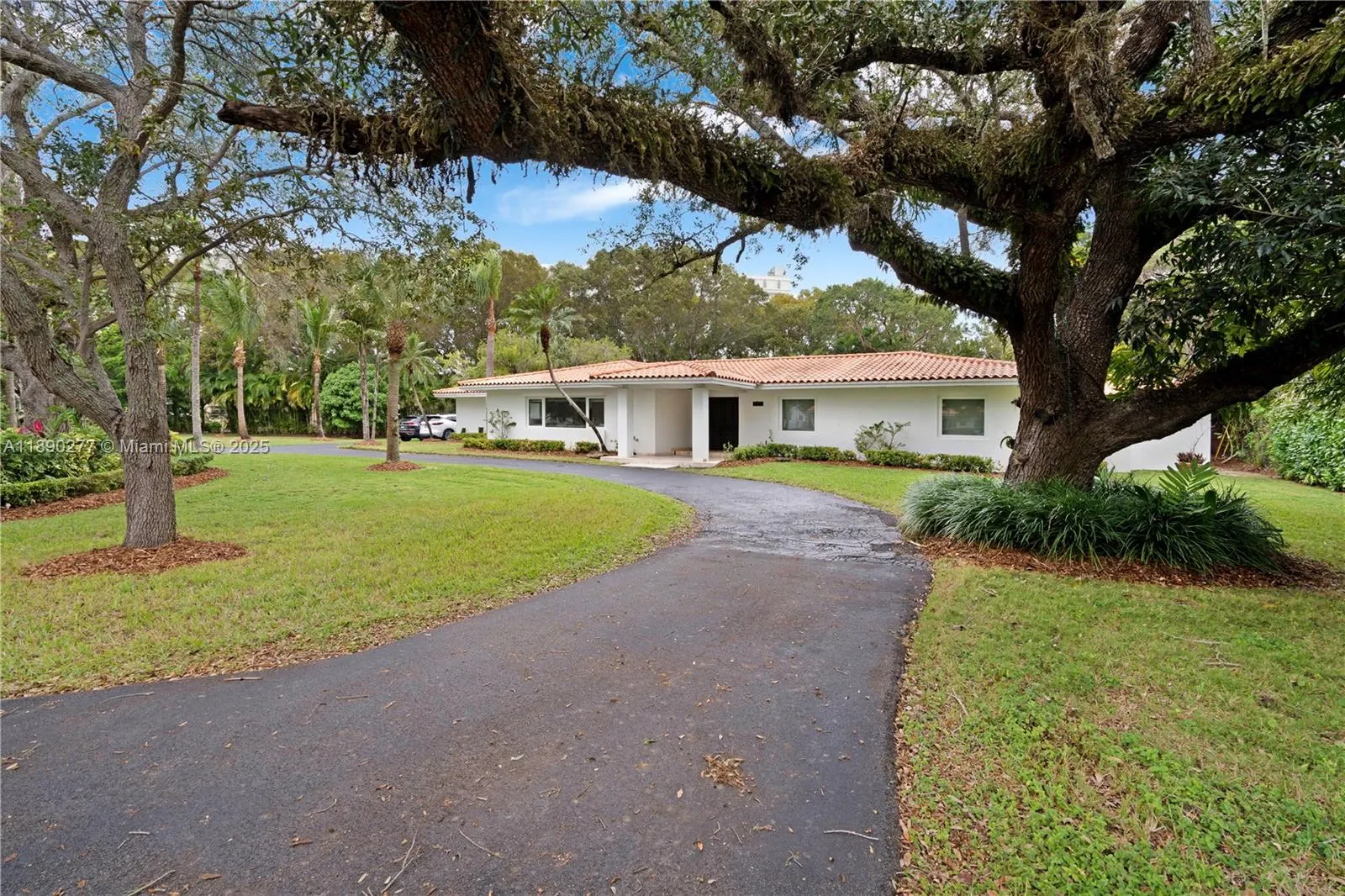 1211 Hardee Rd