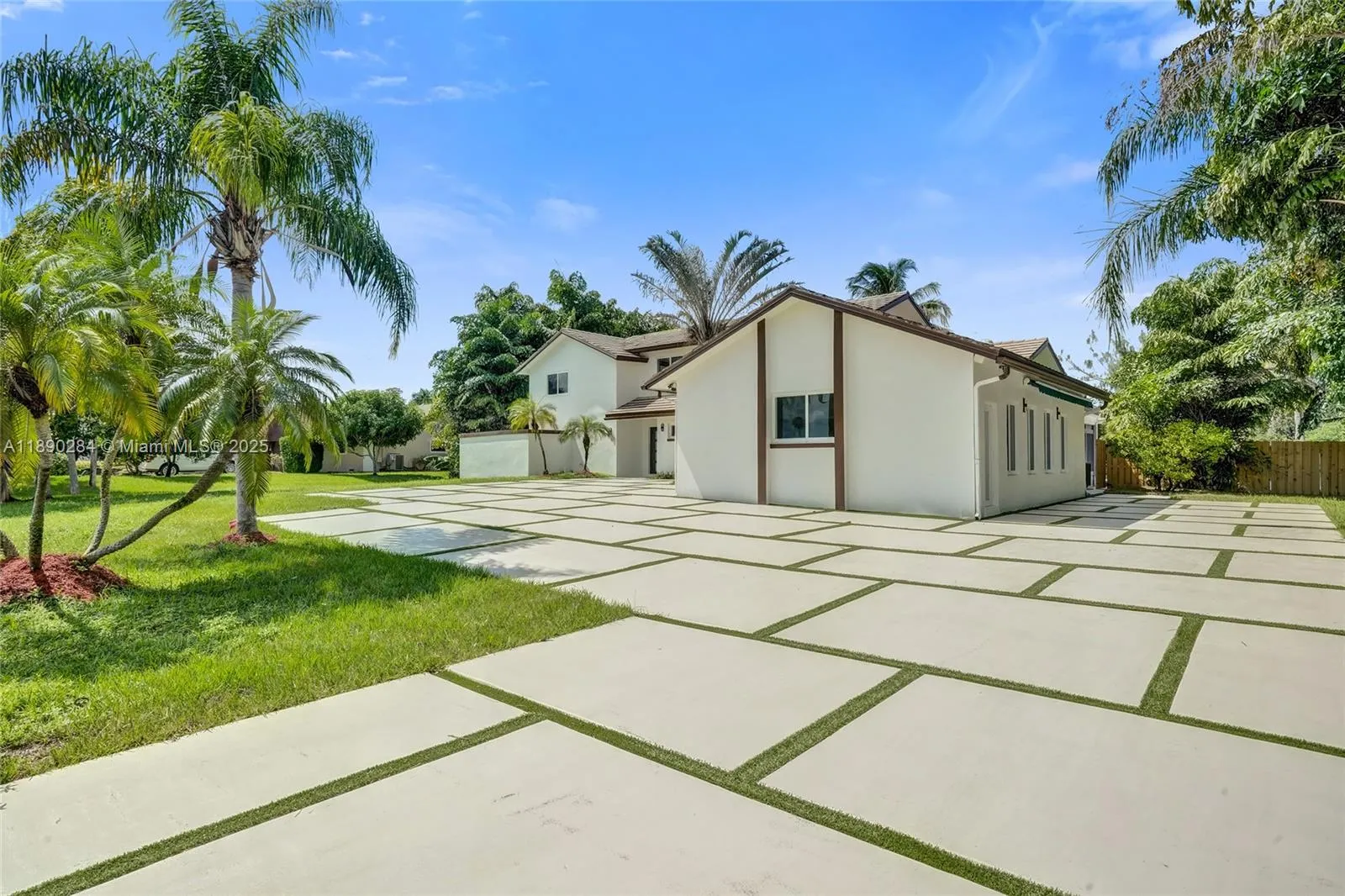 2181 SW 117th Ter