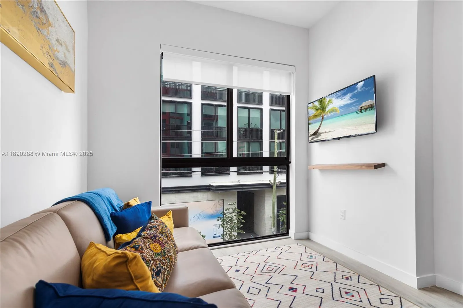 136 NW 26th St, #207